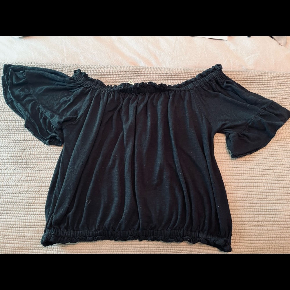 Black off shoulder crop top -size M